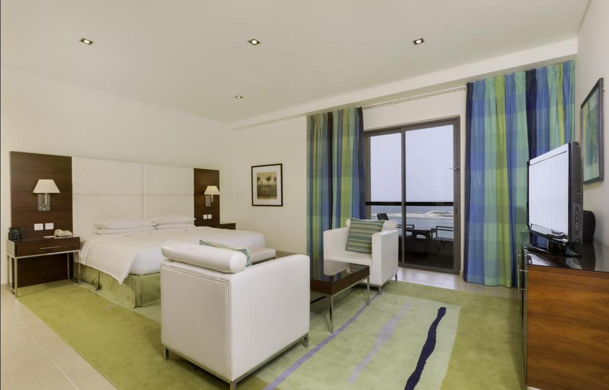 Hilton The Walk Hotel