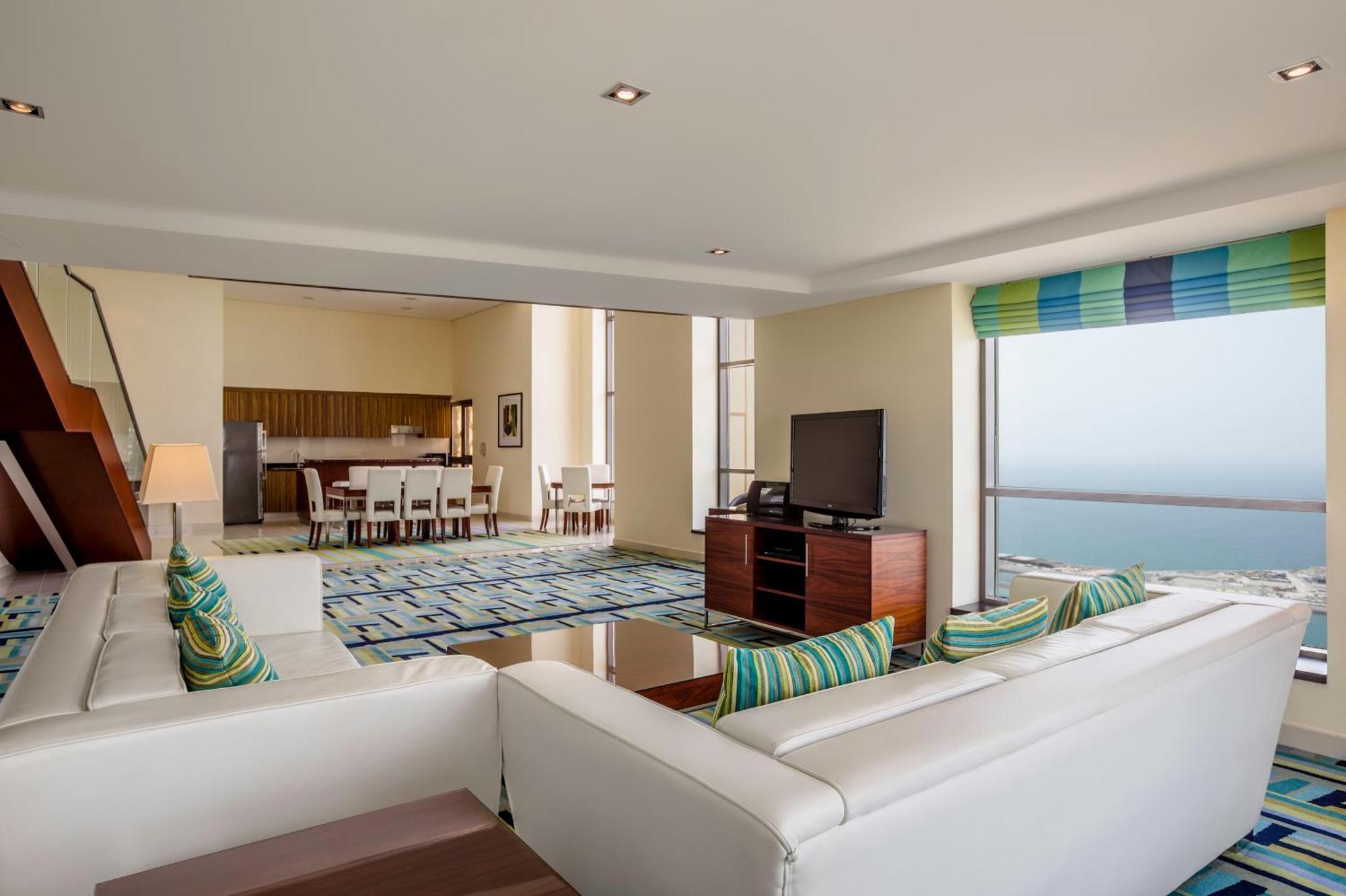 Hilton The Walk Готель 4*