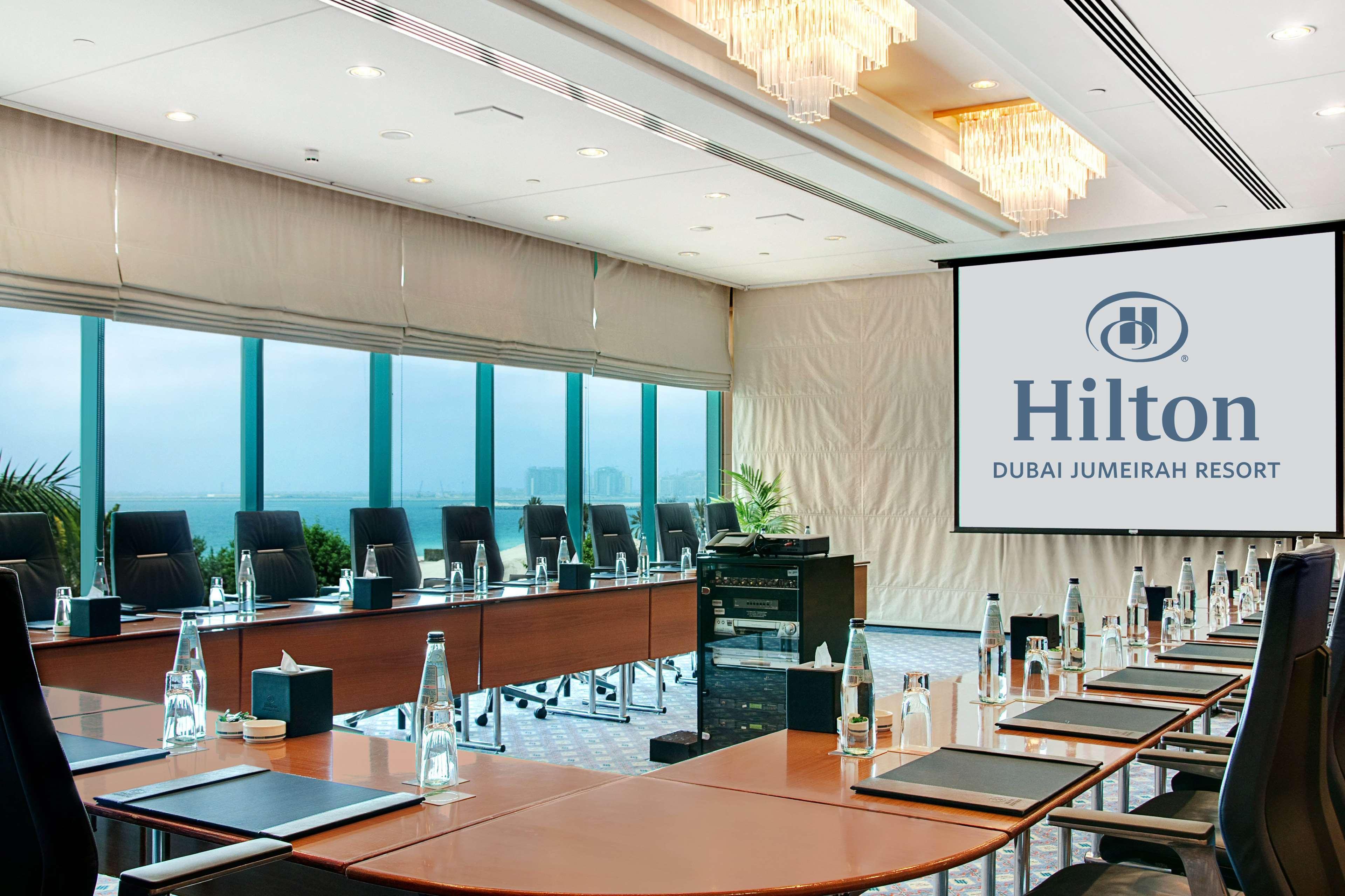 Hilton The Walk Отель Дубай