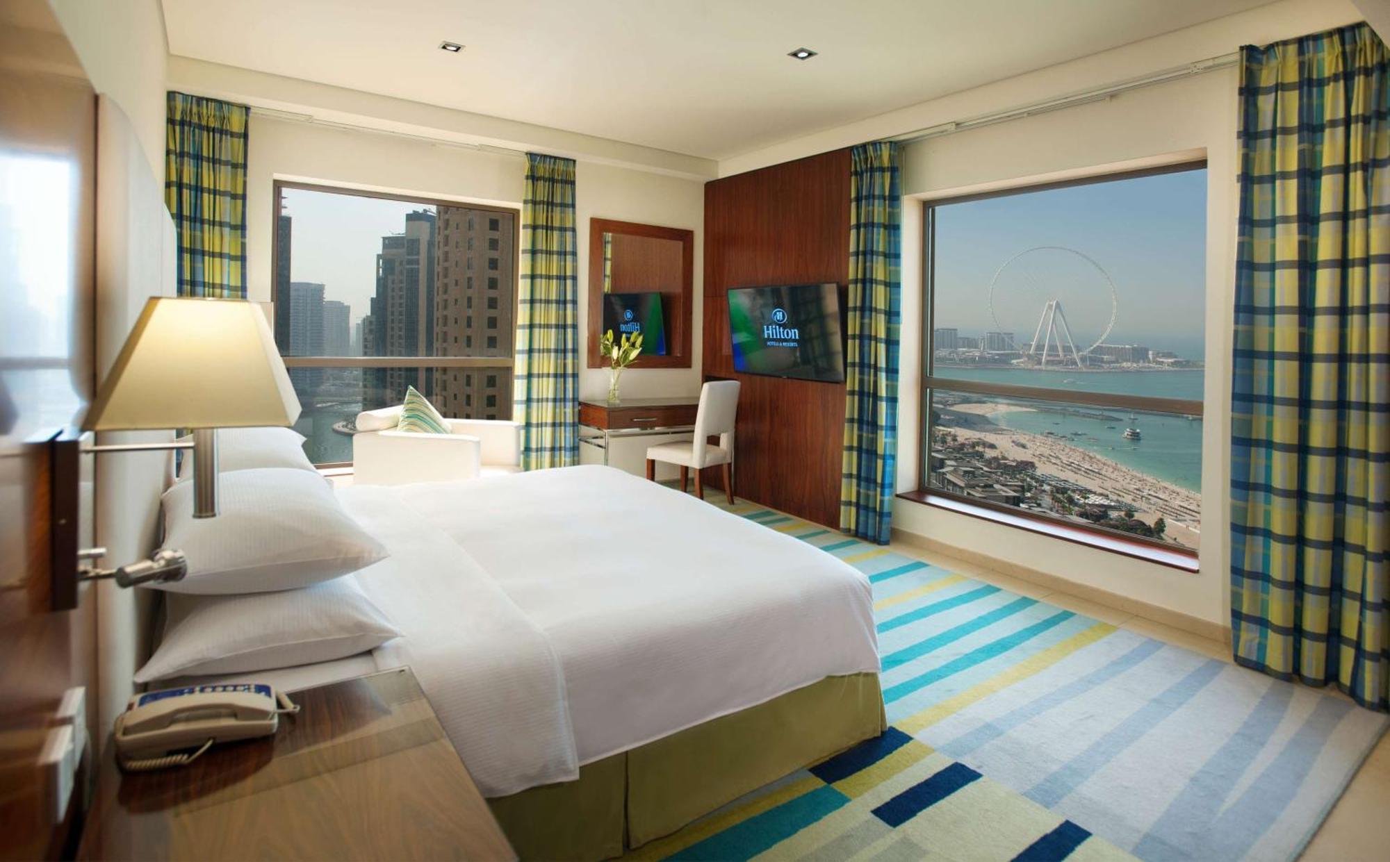 Отель Hilton The Walk 4*